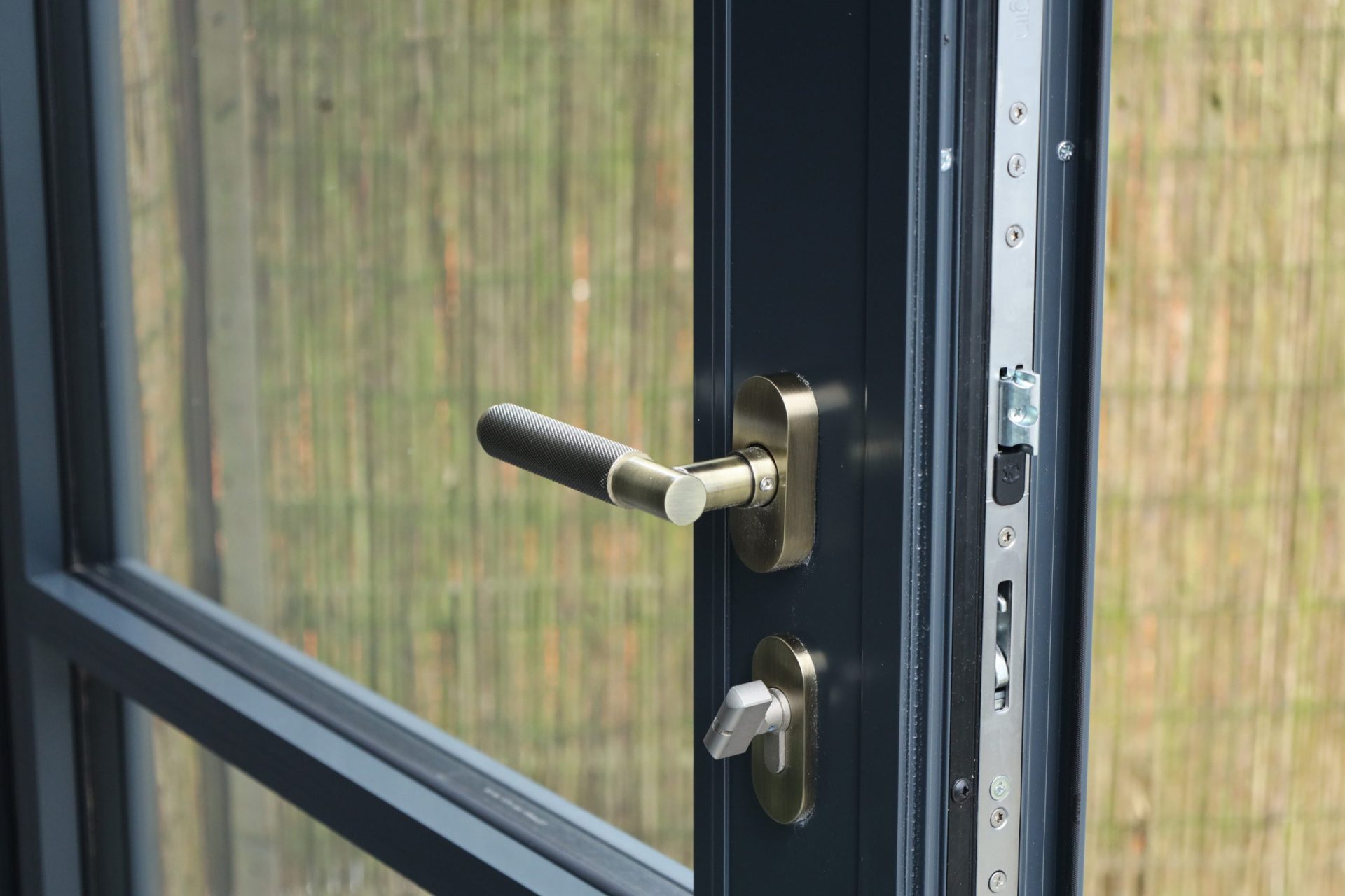 sieger-7 Aluminium bifold door - Sieger 110 - Sieger Systems - Hatcham Park